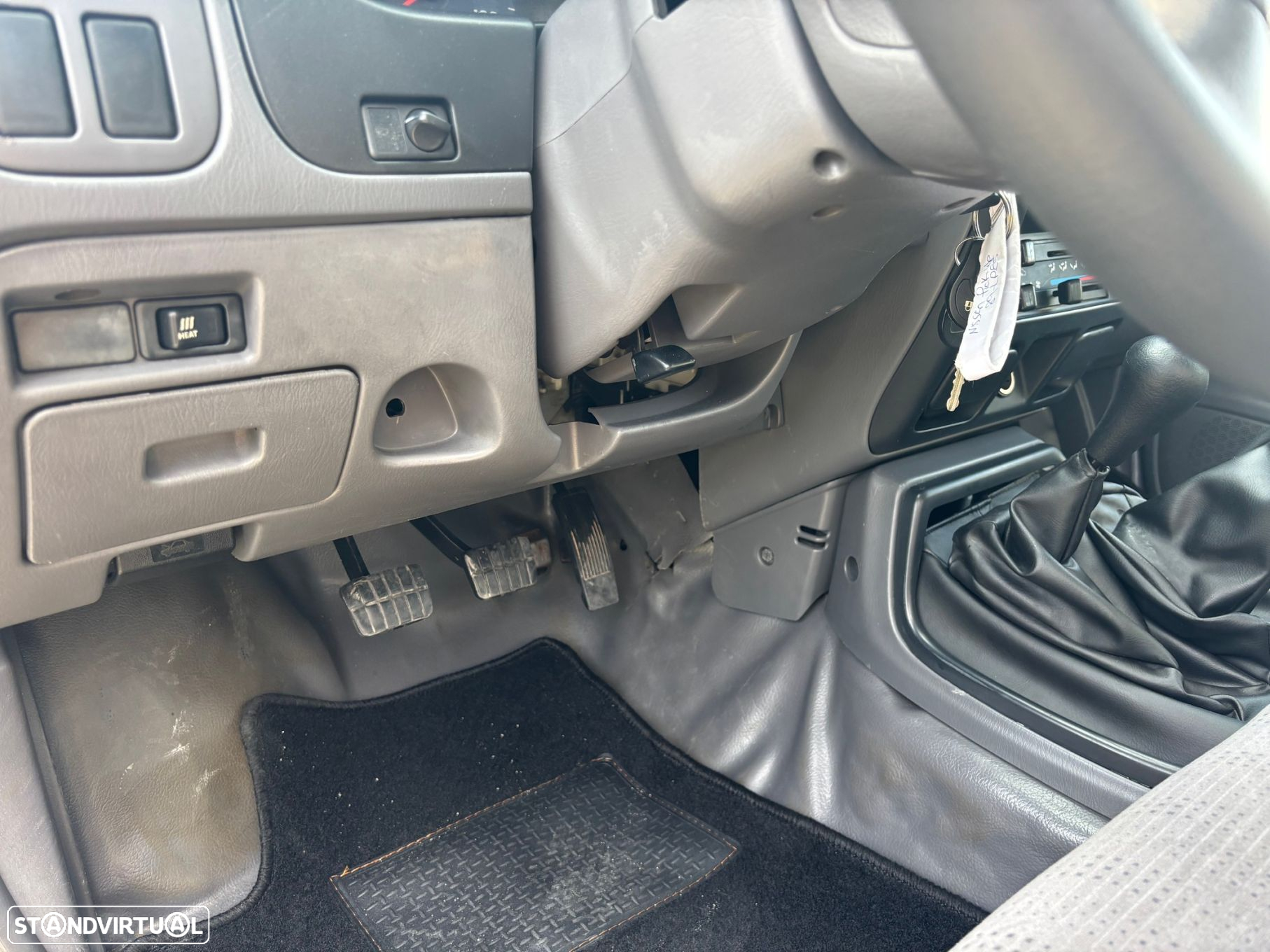 Nissan D22 King cabine dupla - 6