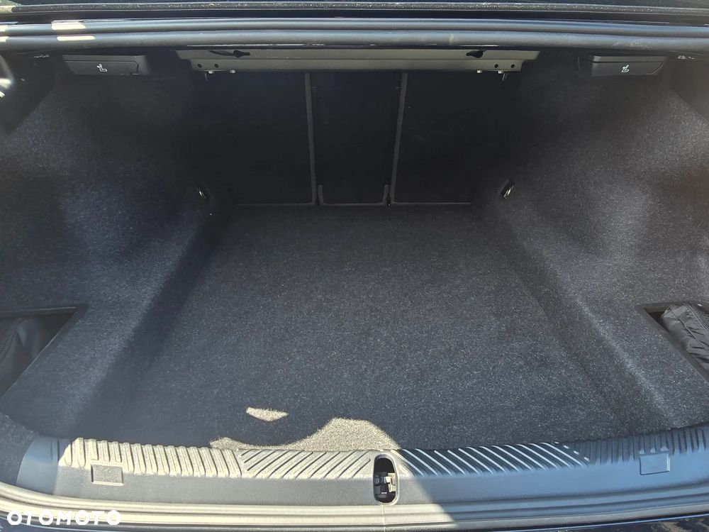 BMW Seria 5 520d xDrive - 34