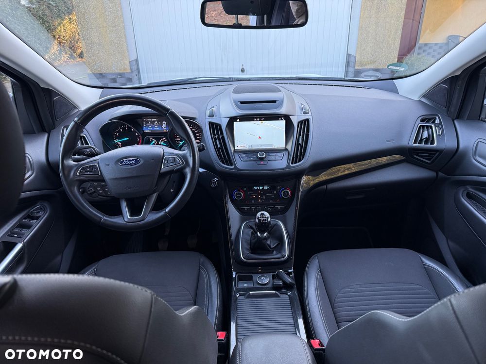 Ford Kuga 1.5 EcoBoost 2x4 Titanium - 21