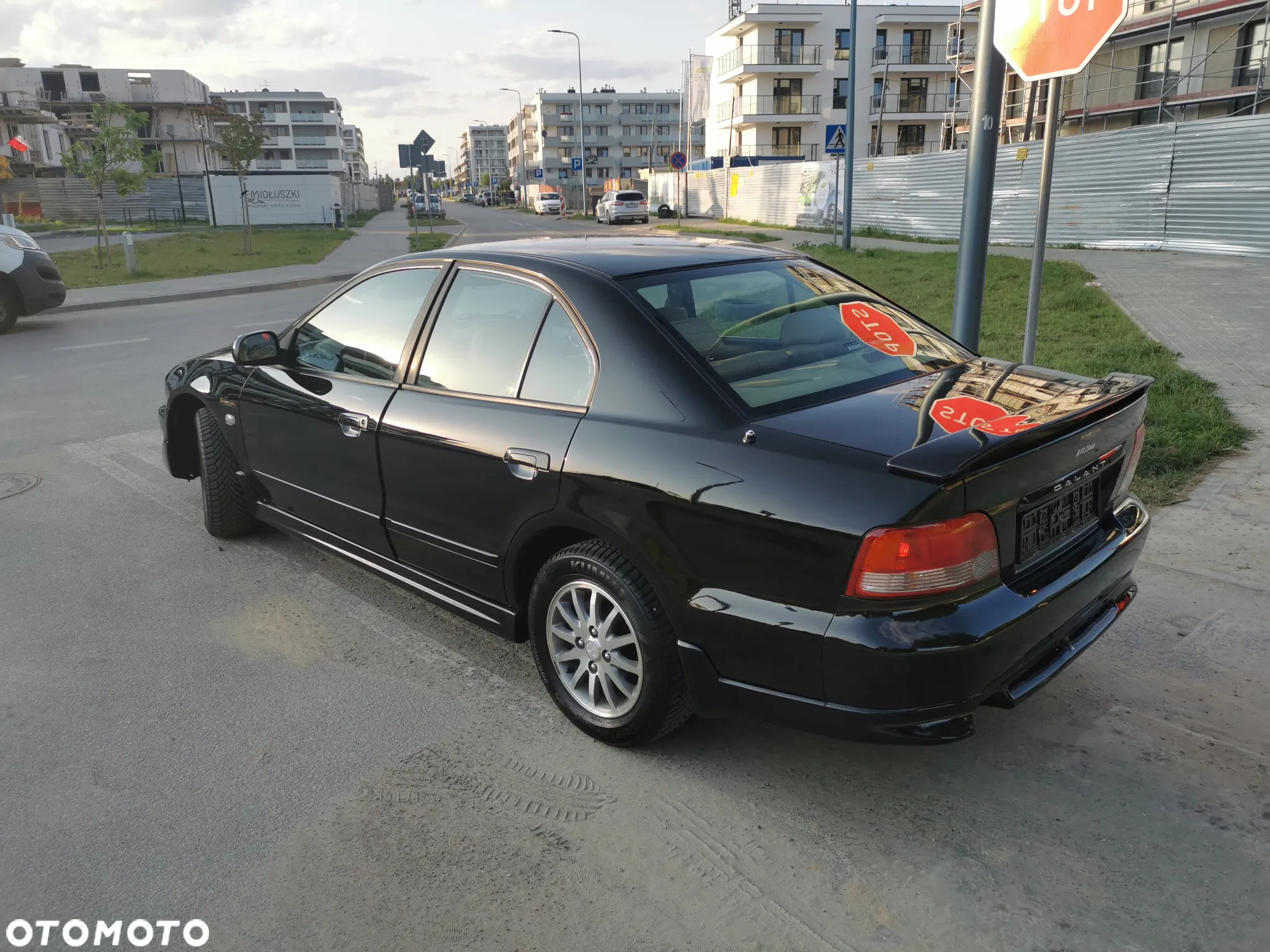 Mitsubishi Galant - 4