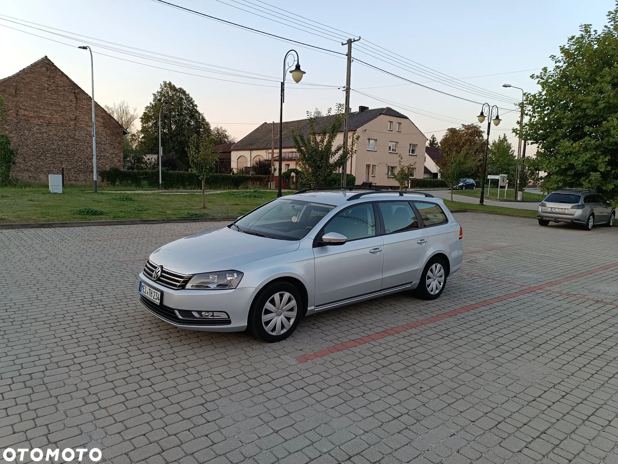 Volkswagen Passat Variant 2.0 Blue TDI SCR Comfortline - 1