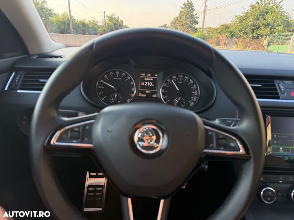 Skoda Octavia 2.0 TDI DSG Ambition - 12