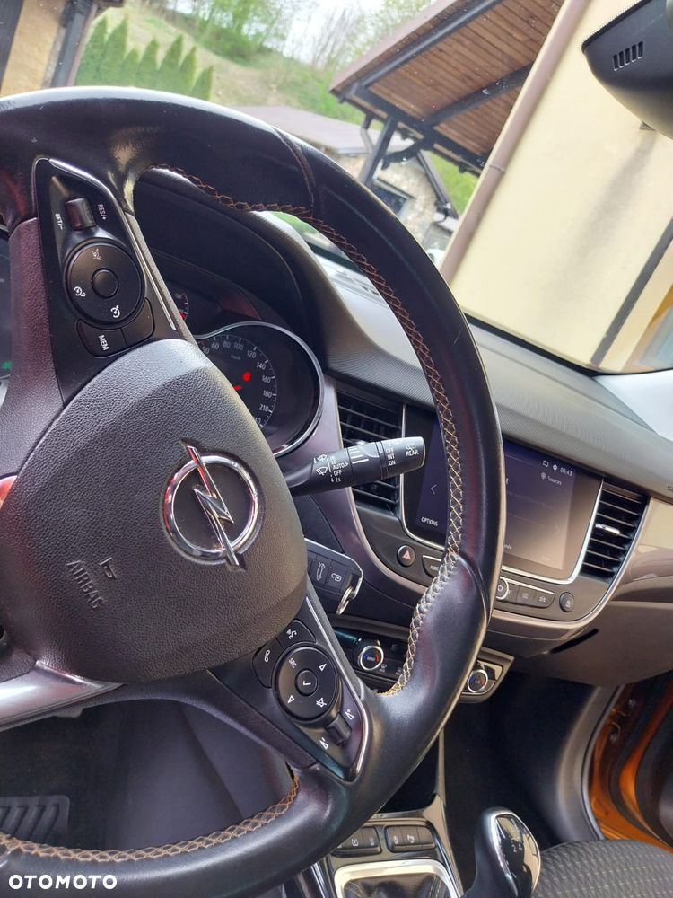 Opel Crossland X - 21