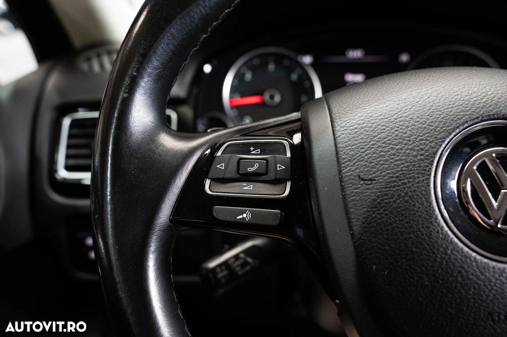 Volkswagen Touareg 3.0 V6 TDI SCR Blue Motion DPF Automatik Executive Edition - 25