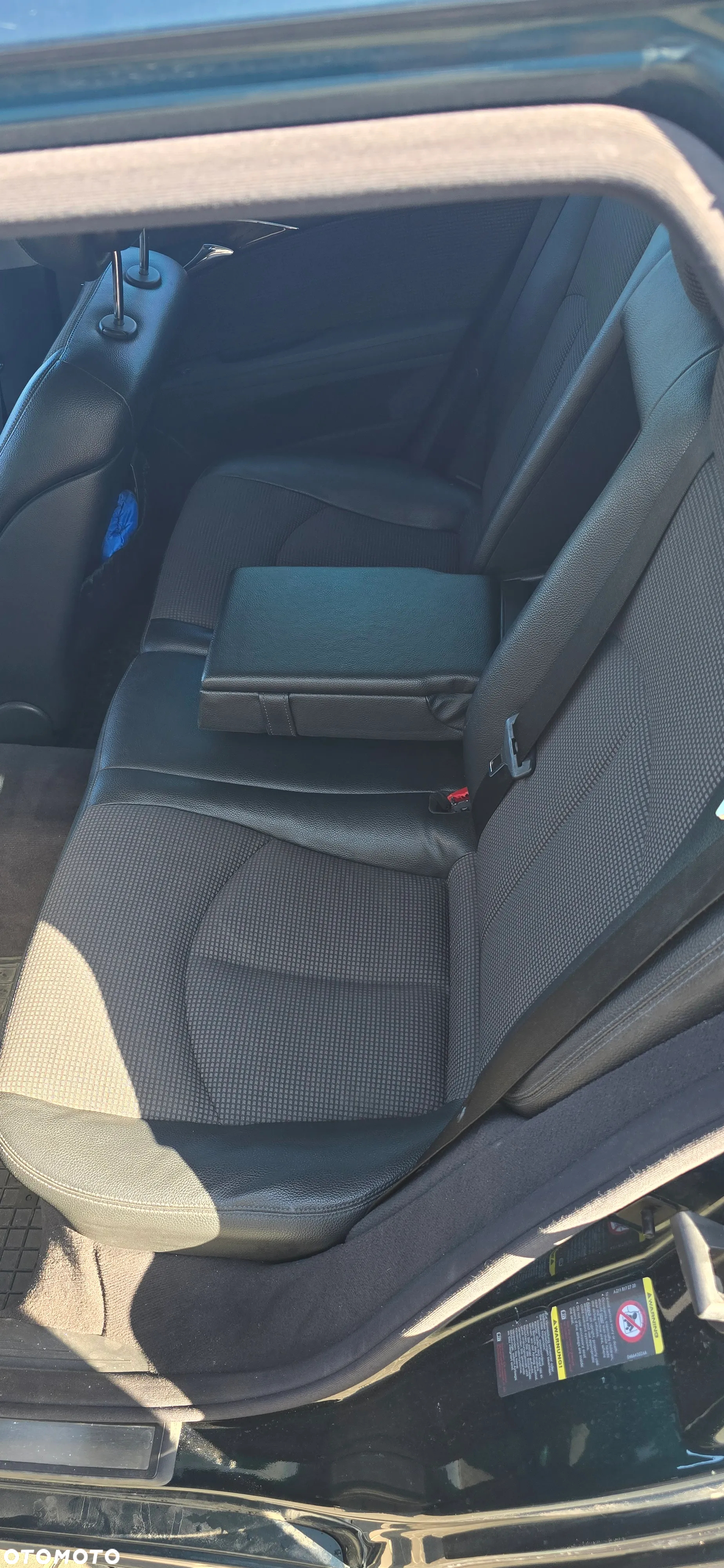 Mercedes-Benz Klasa E 350 BlueTec Avantgarde - 9