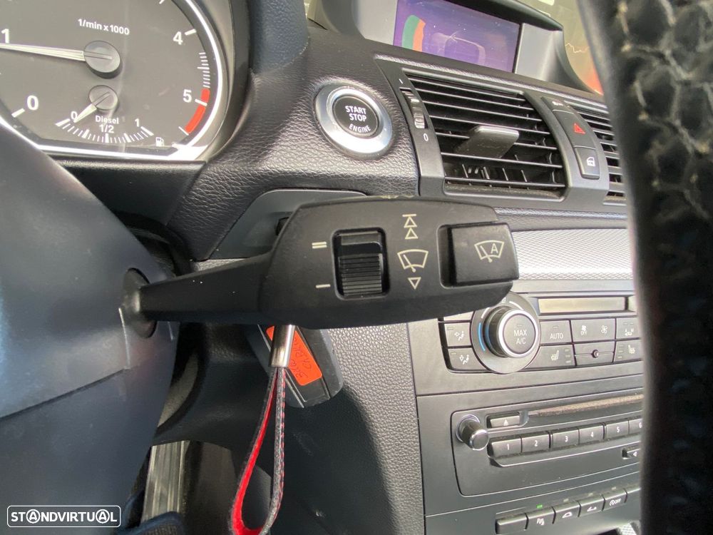 BMW 118 d Cabrio Limited Edition Lifestyle c/ M Sport Pack - 13