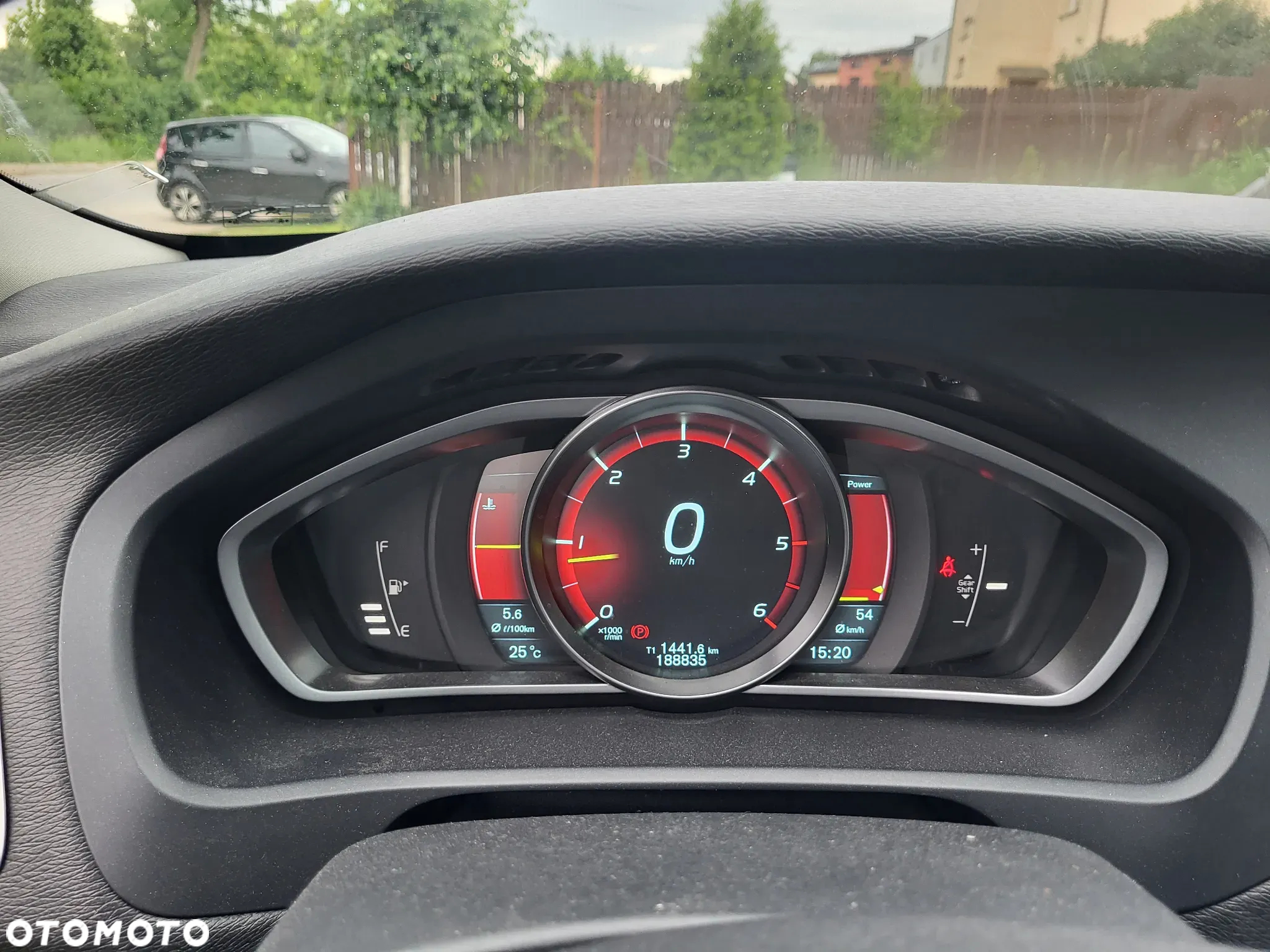 Volvo V40 D3 Momentum - 13