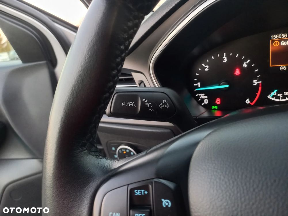 Ford Focus 1.5 EcoBlue Start-Stopp-System TITANIUM - 24