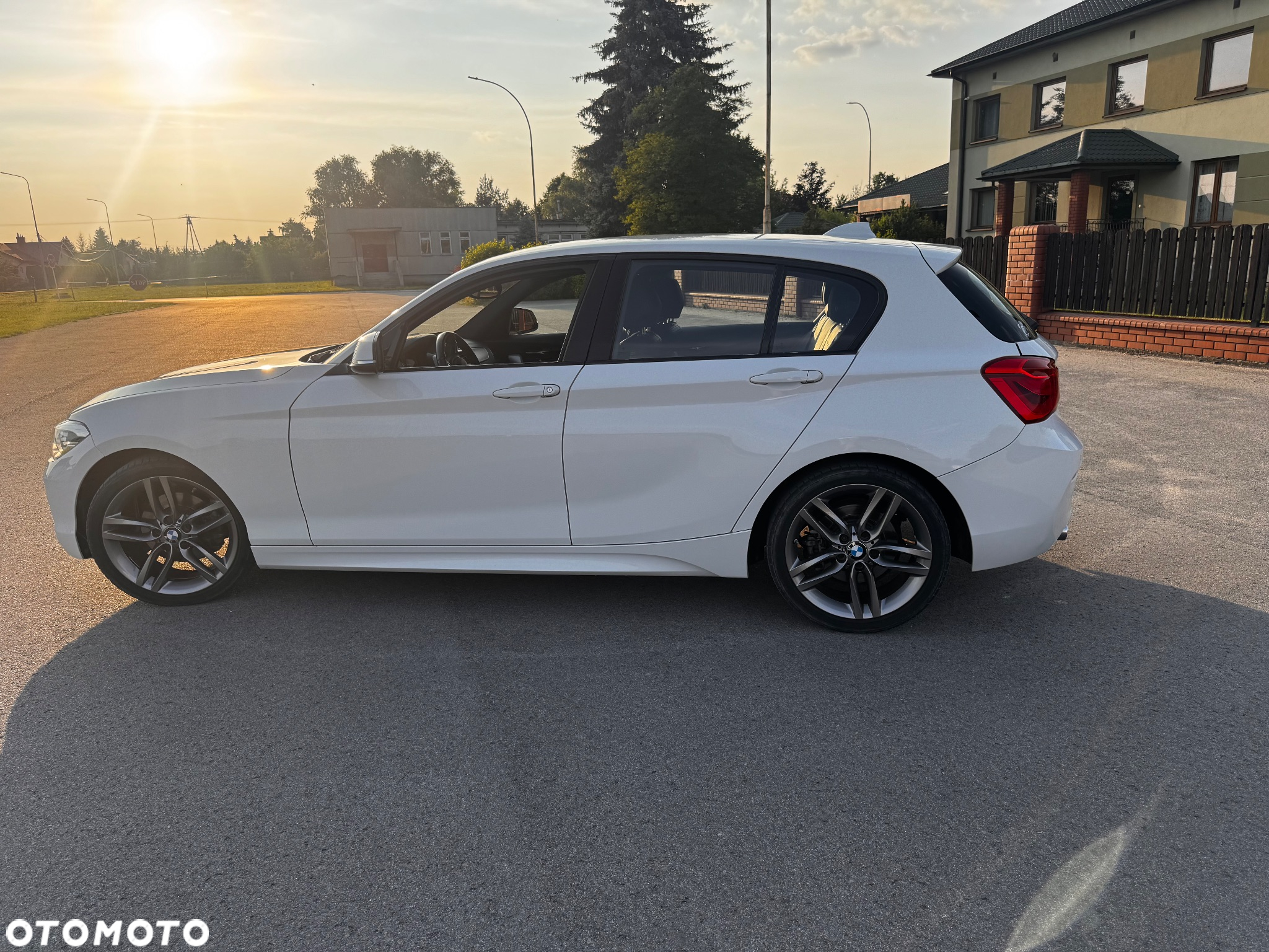 BMW Seria 1 120i Advantage sport - 2