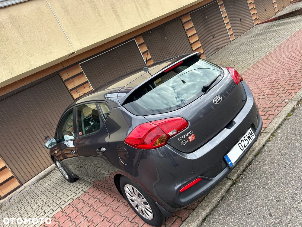 Kia Ceed - 5
