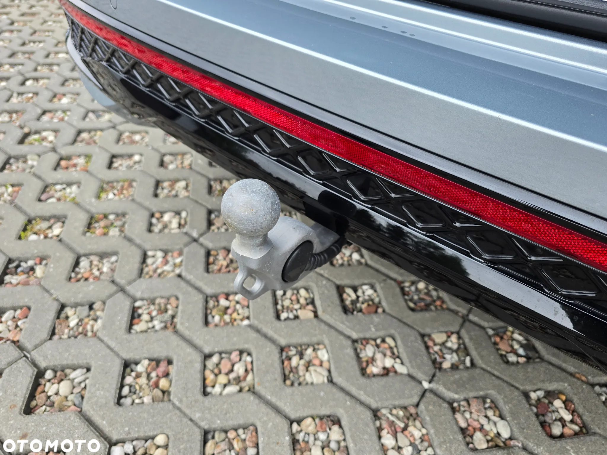 Volkswagen Passat Variant 2.0 TDI SCR DSG R-Line - 27