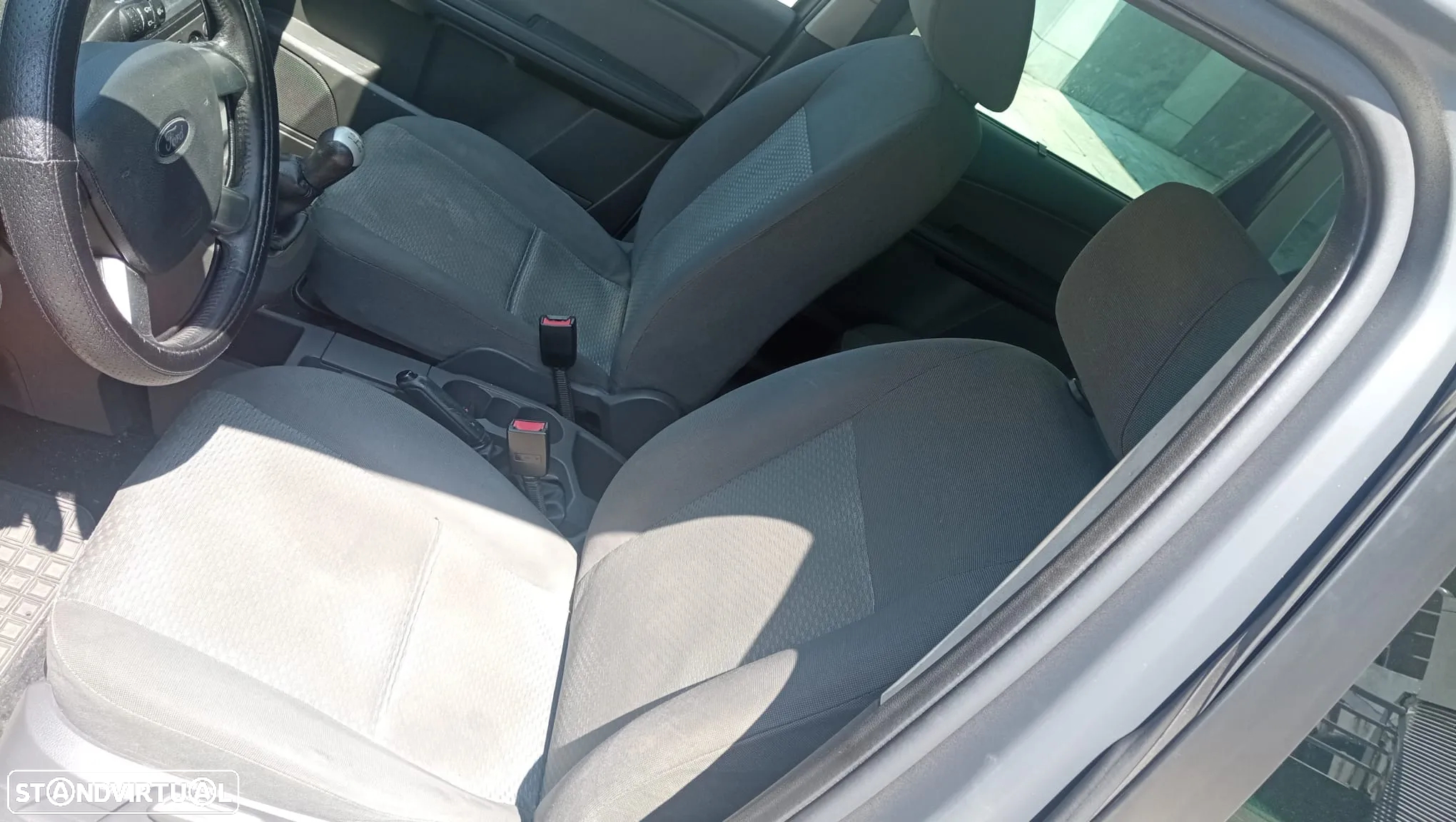 Ford Focus C-Max 1.6 TDCi Ghia - 9