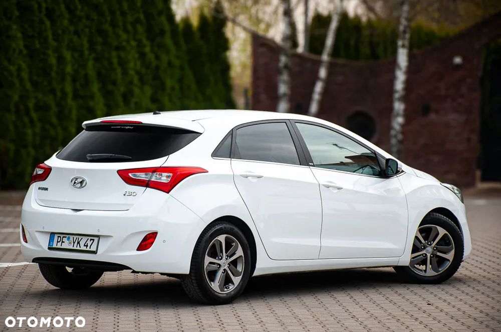 Hyundai i30 1.4 Select - 4