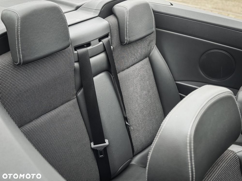 Opel Astra 1.6 Enjoy - 12