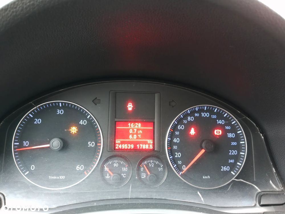 Volkswagen Passat 1.9 TDI Comfortline - 21