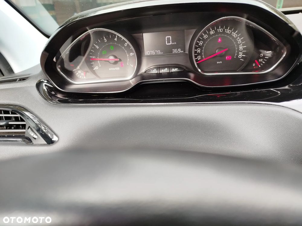 Peugeot 208 1.4 VTi Active - 9