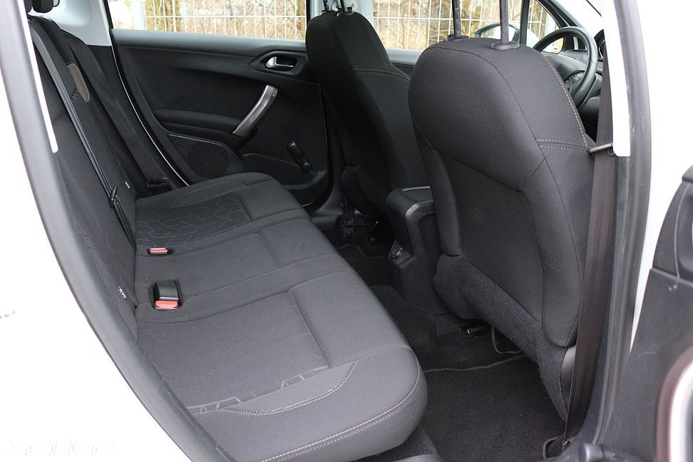 Peugeot 2008 1.6 VTi Active - 23