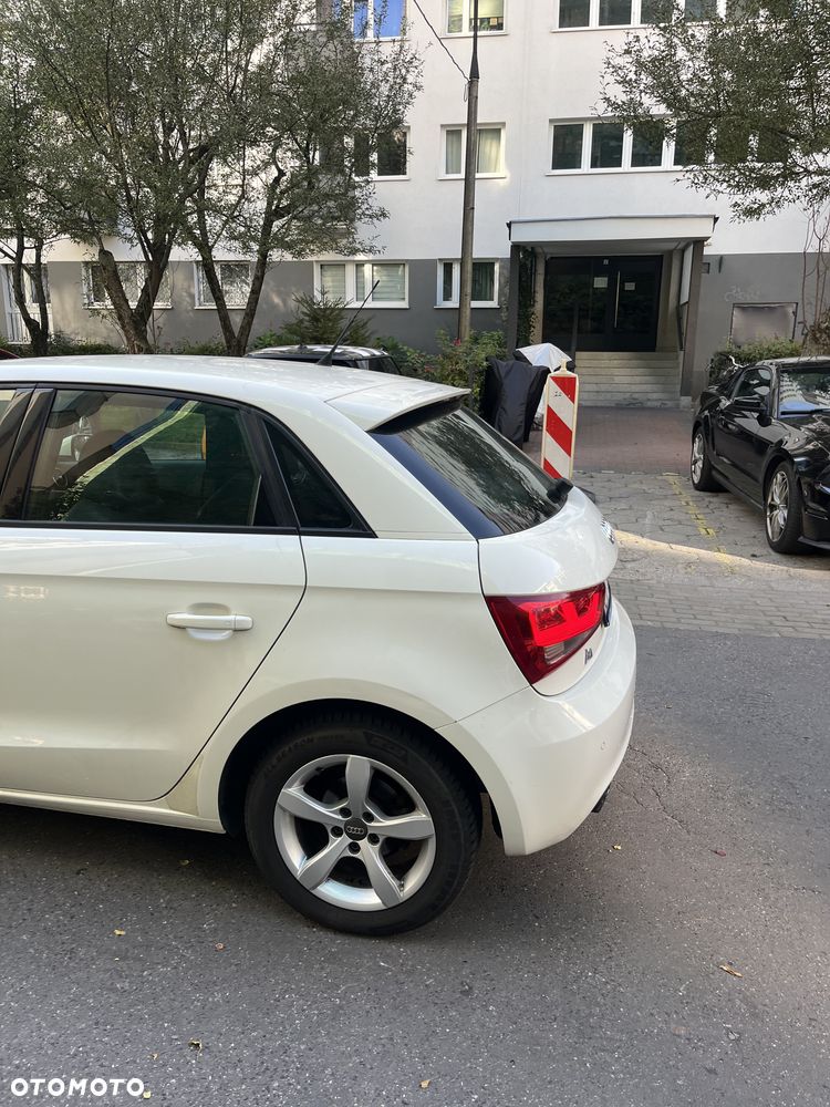 Audi A1 ver-1-4-tfsi-ambition-s-tronic - 5