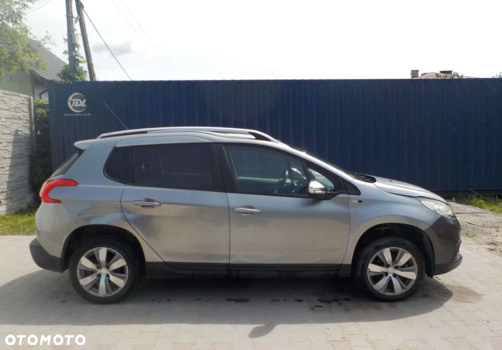 Peugeot 2008 - 12
