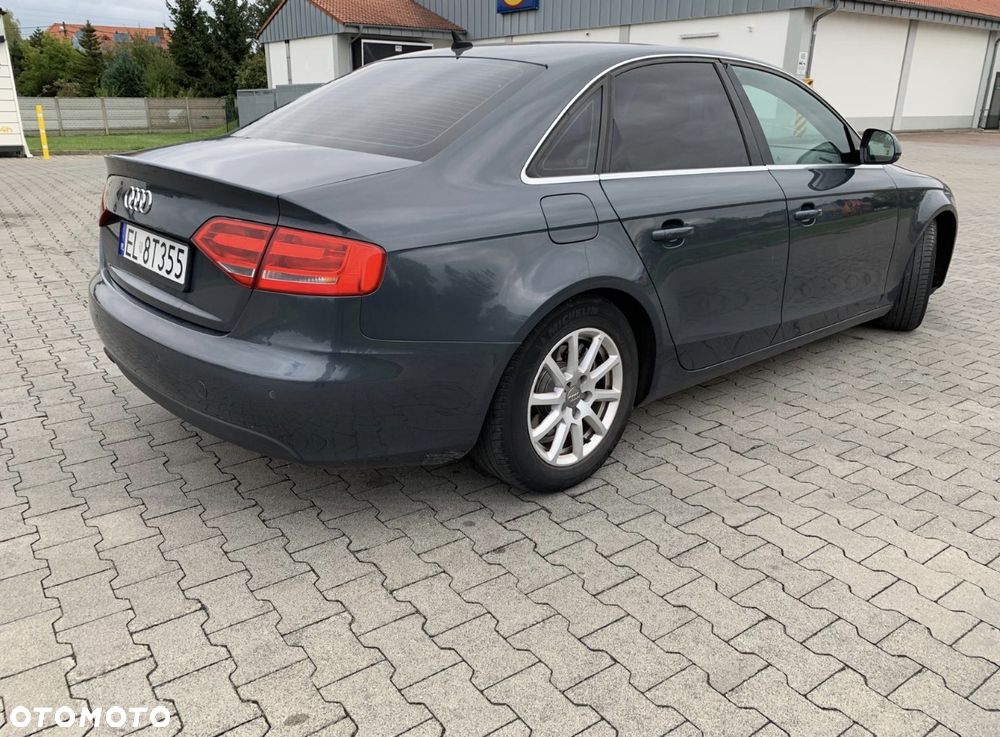 Audi A4 Limousine 2.0 TDI DPF Ambiente - 3