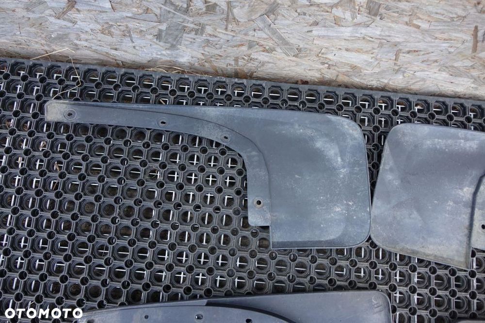 CHLAPACZ CHLAPACZE KPL 4SZT FORD RANGER 2015 EB3B-28499-C - 5