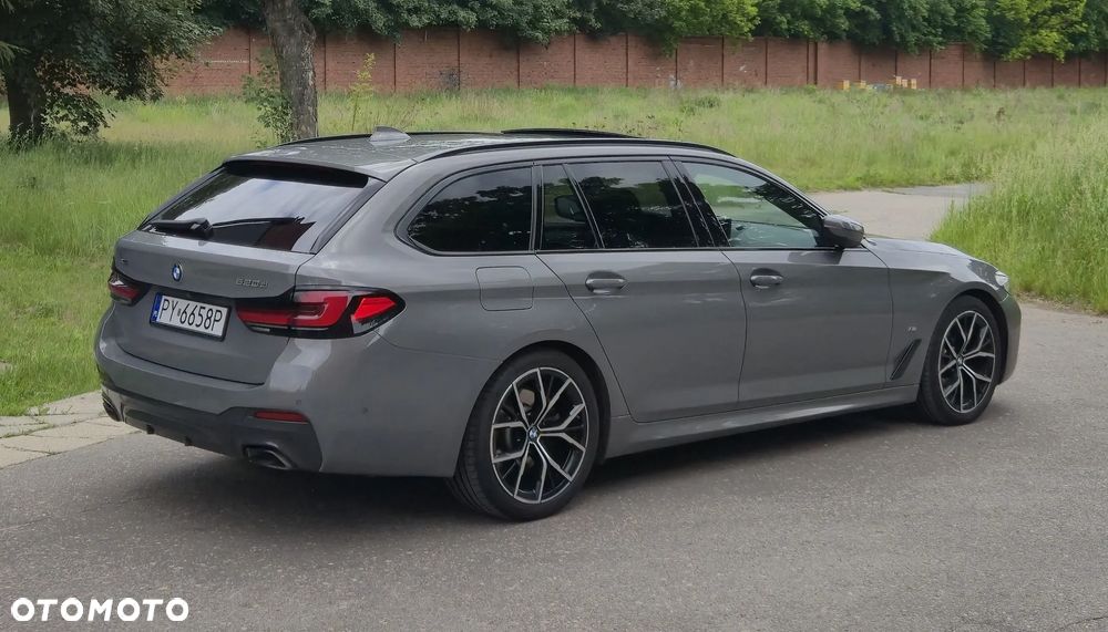 BMW Seria 5 520d xDrive mHEV M Sport sport - 7