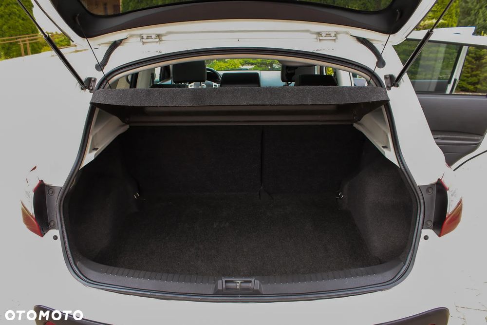 Nissan Qashqai 2.0 dCi DPF tekna - 38