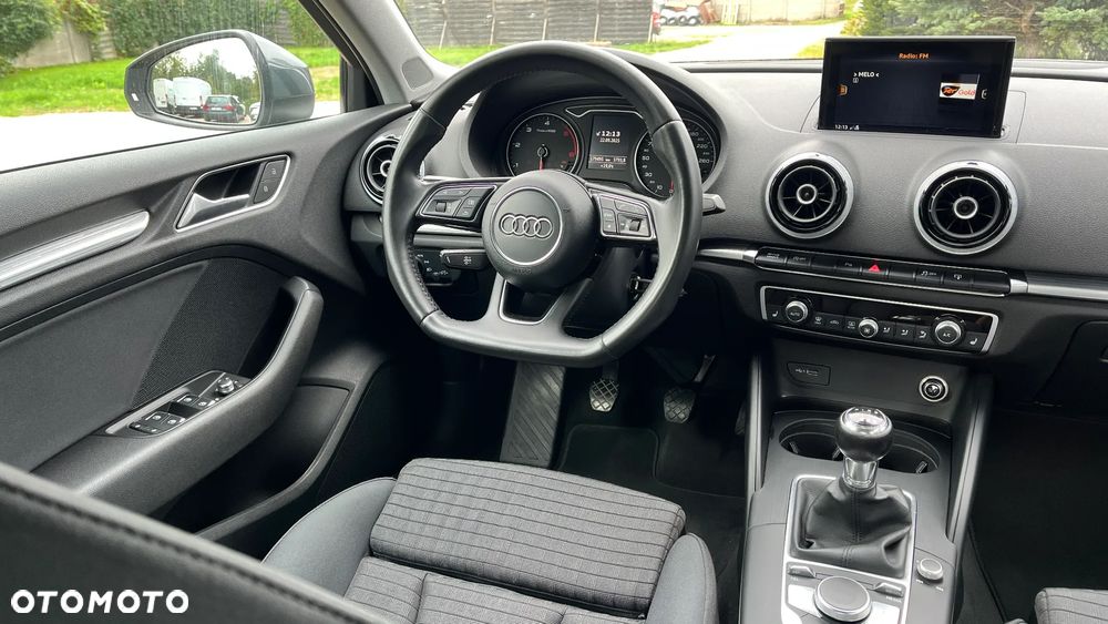 Audi A3 Limousine 2.0 TDI S line Sportpaket - 13