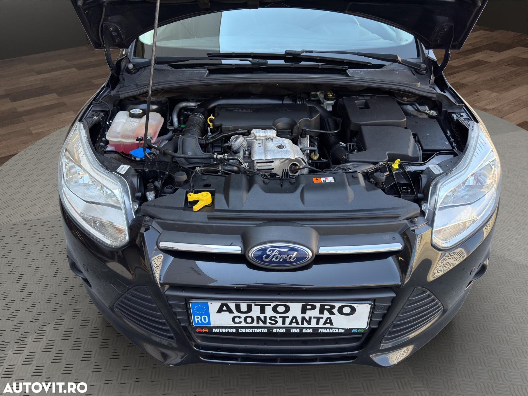 Ford Focus 1.0 EcoBoost Start-Stopp-System TREND - 14