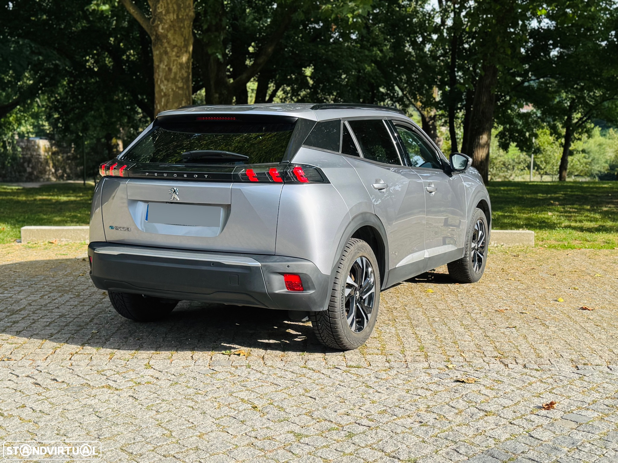 Peugeot e-2008 50 kWh Allure Pack - 2
