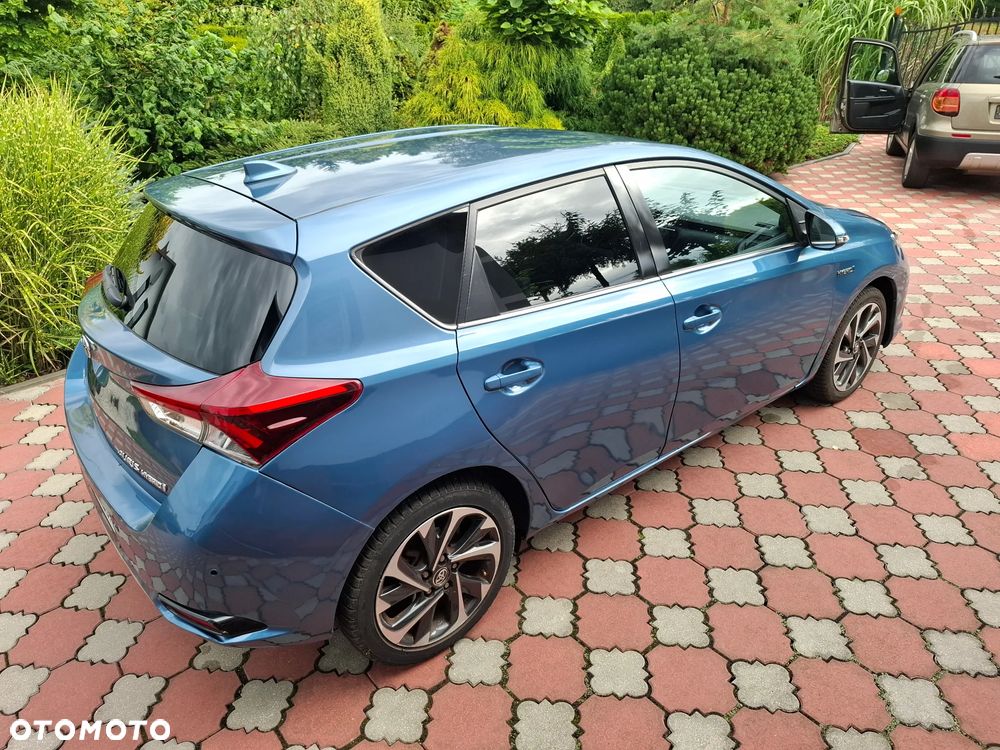 Toyota Auris - 10