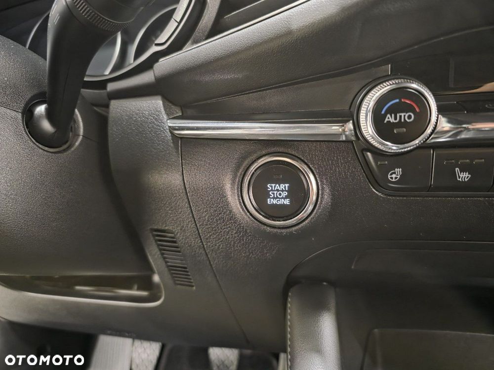 Mazda 3 e-SKYACTIV-G 2.0 M HYBRID SELECTION - 23