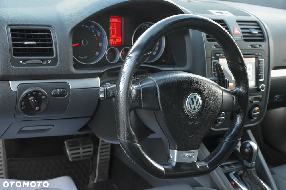 Volkswagen Golf 2.0 GTI DSG - 23