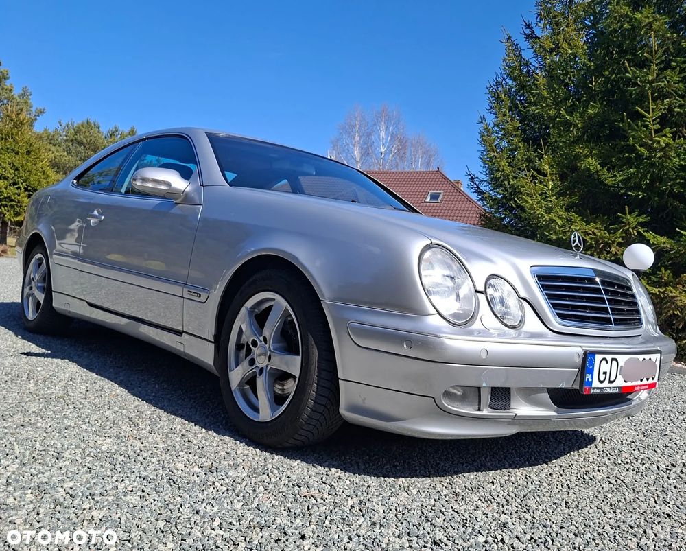 Mercedes-Benz CLK - 12
