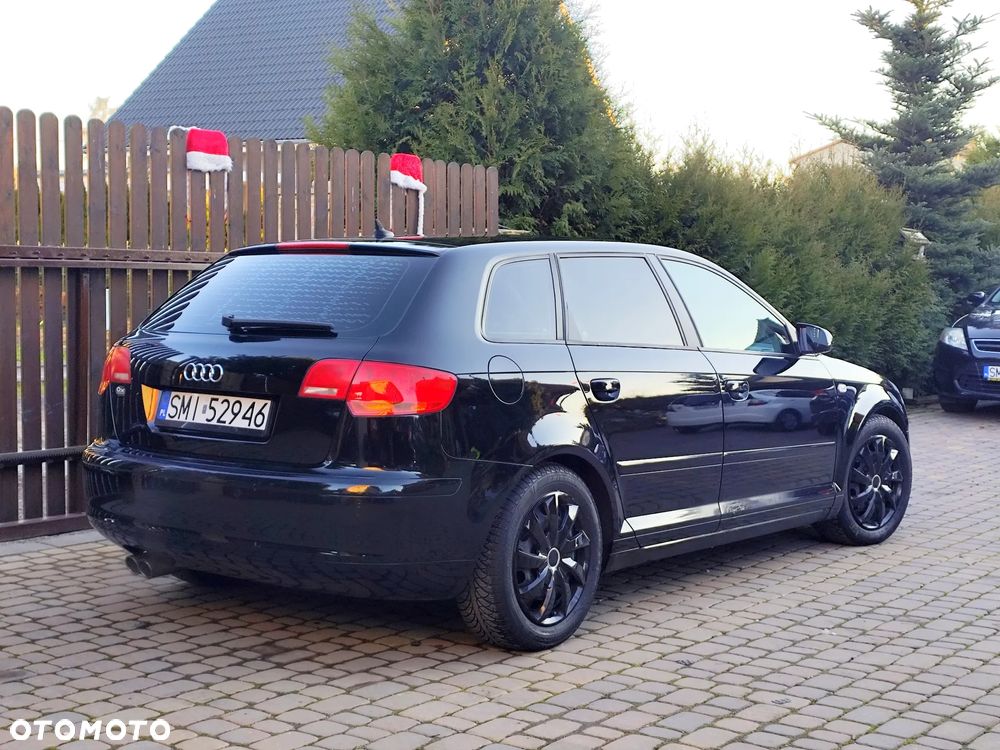 Audi A3 Sportback 2.0 FSI Attraction - 4