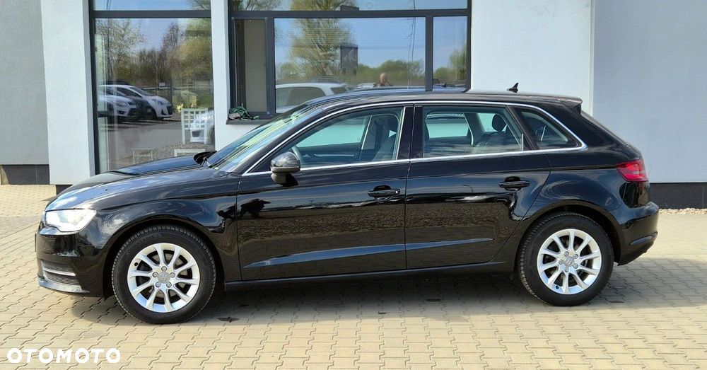 Audi A3 Sportback - 16