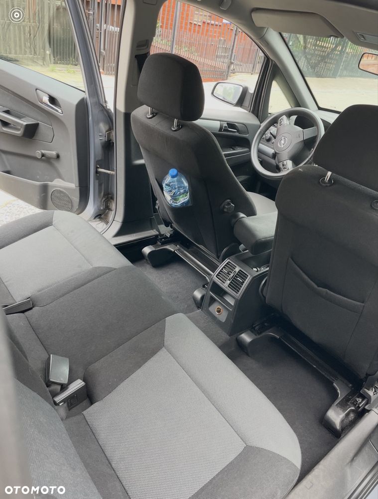 Opel Zafira - 7