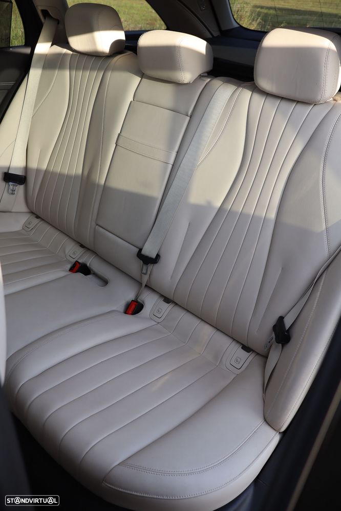 Mercedes-Benz E 300 de Avantgarde - 32