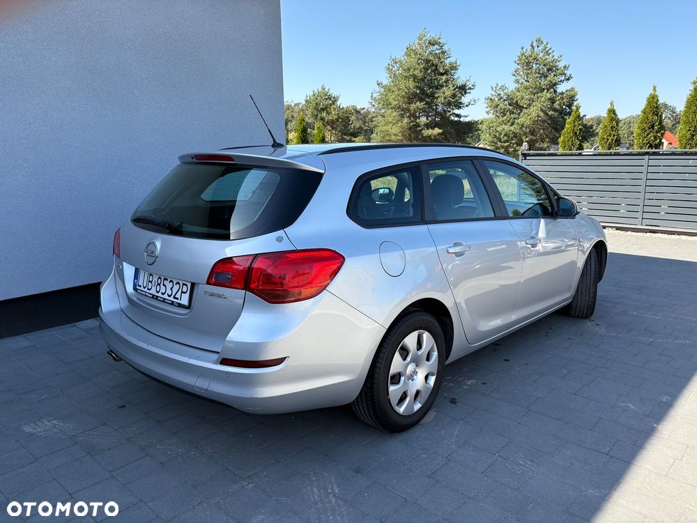 Opel Astra - 2