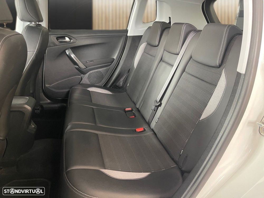 Peugeot 2008 1.6 e-HDi Active - 7