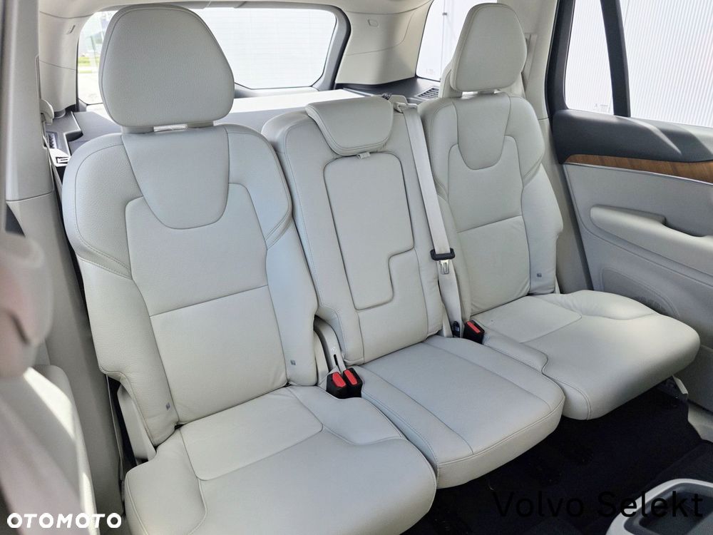 Volvo XC 90 - 17