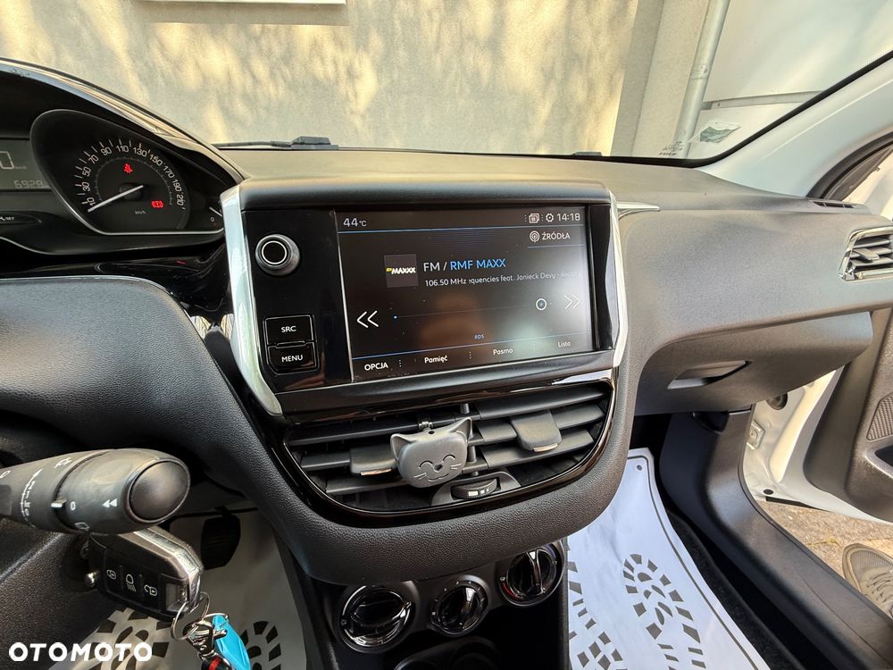 Peugeot 208 1.6 BlueHDi Active S&S - 23