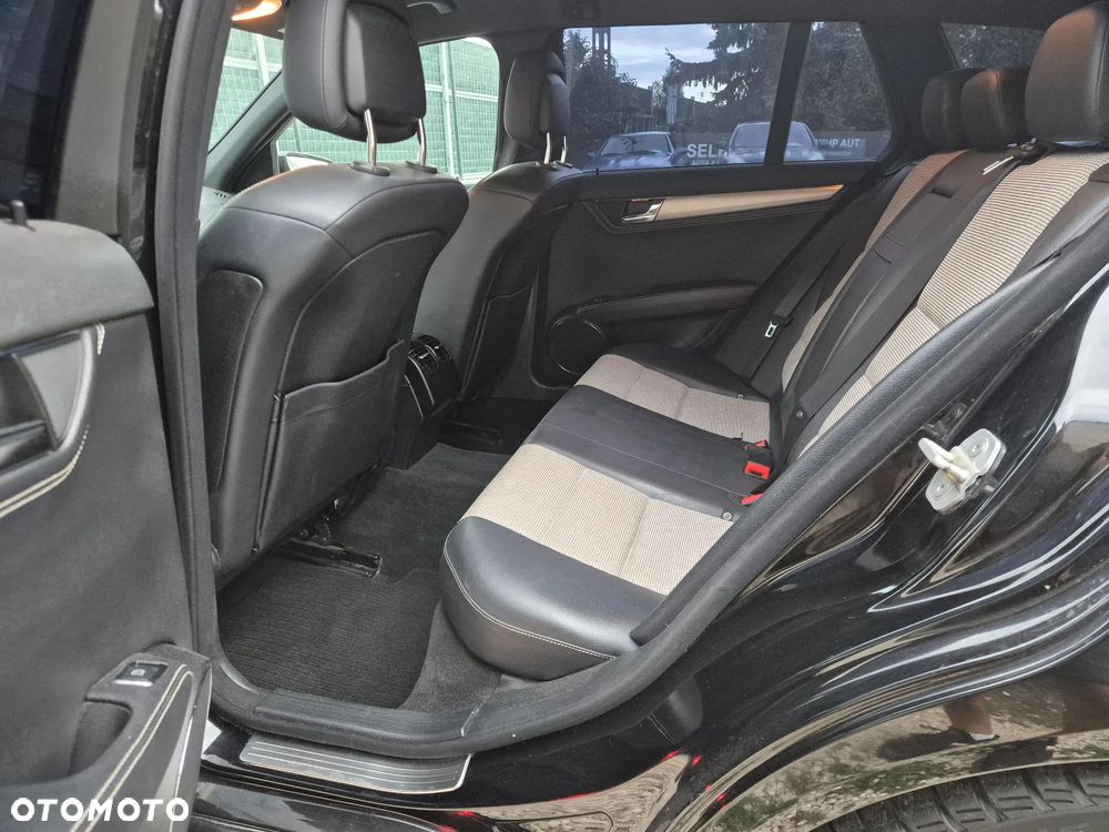 Mercedes-Benz Klasa C 180 Kompressor Automatik BlueEFFICIENCY Avantgarde - 13