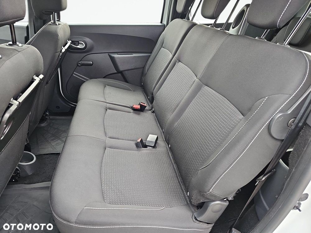 Dacia Lodgy 1.5 Blue dCi Laureate S&S EU6d - 13