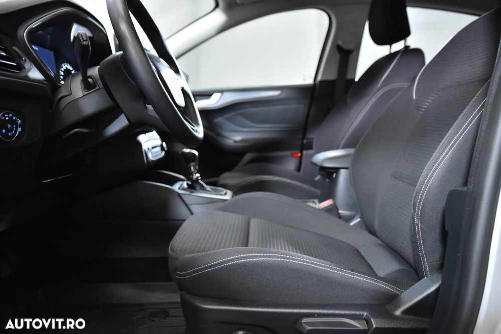 Ford Focus - 24