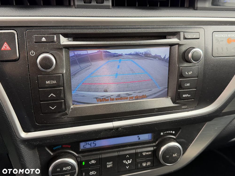 Toyota Auris 1.4 D-4D Design Edition - 30