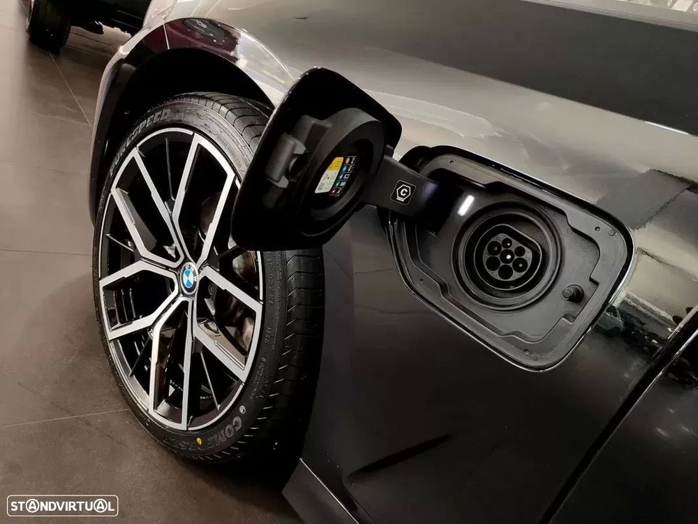 BMW 320 e Line Sport Auto - 31