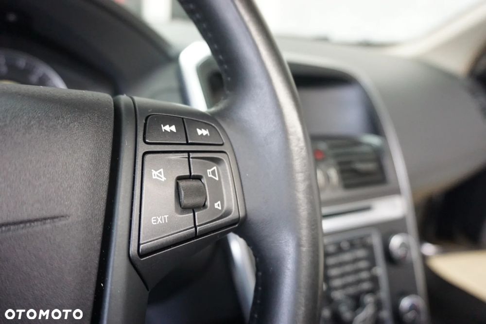 Volvo XC 60 D4 Geartronic Kinetic - 33