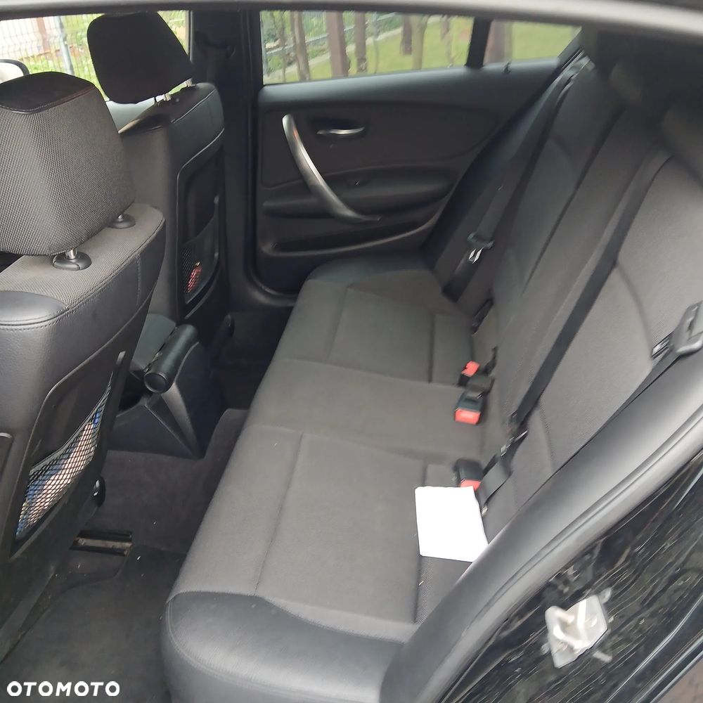 BMW Seria 1 118d DPF - 4