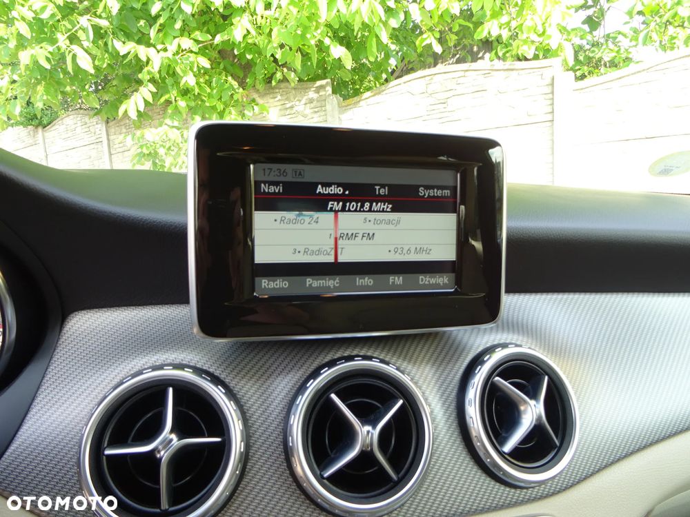 Mercedes-Benz GLA 180 (CDI) d - 24